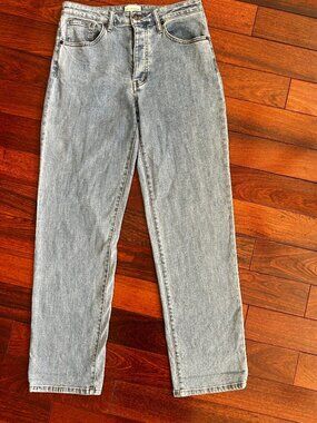 Oliver Logan Mulberry Straight Leg Jeans Size 29 Light Wash Denim